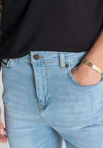 Узкие джинсы