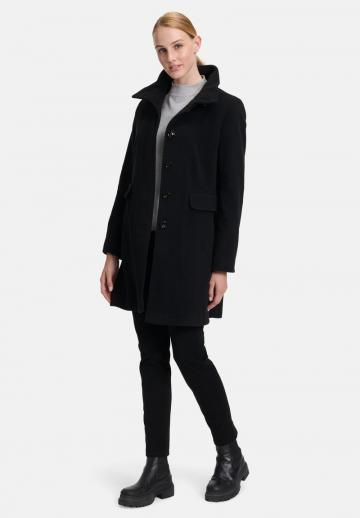 Короткое пальто