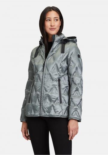 Зимняя куртка