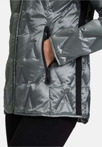 Зимняя куртка