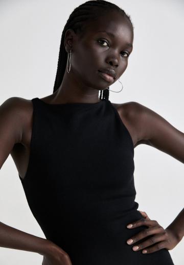 Платье футляр