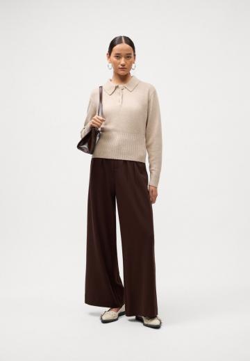 Пуловер с воротником поло