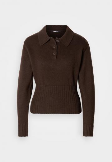 Пуловер с воротником поло