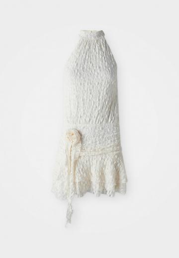 Короткое платье