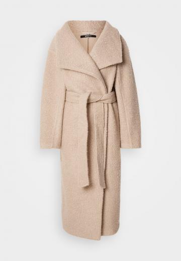 Шерстяное пальто