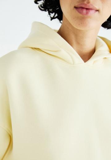 Пуловер с капюшоном