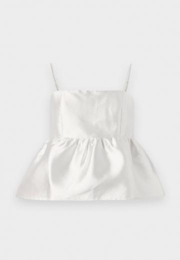 Топ на бретельках