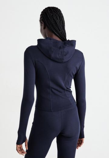 Спортивная куртка