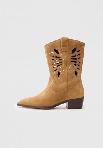 Ковбойские сапоги