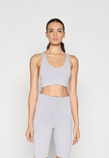 Спортивный бюстгальтер