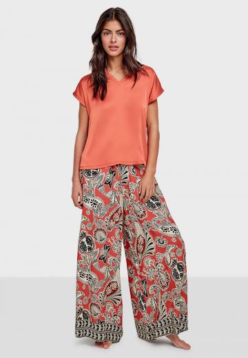 Атласная блузка