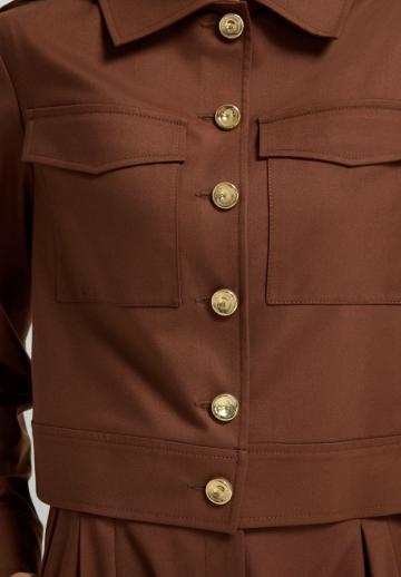 Куртка с накладнымит карманами