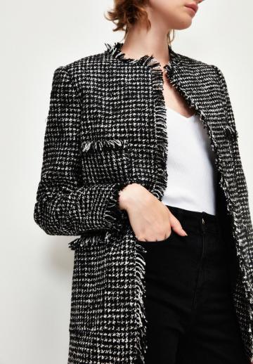 Короткое пальто