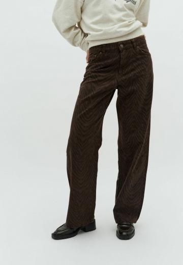 Свободные джинсы