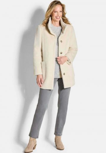 Короткое пальто