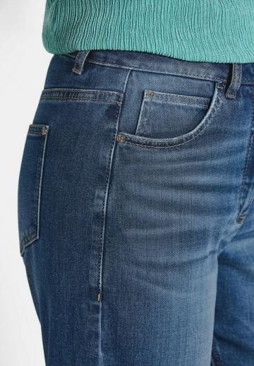Узкие джинсы