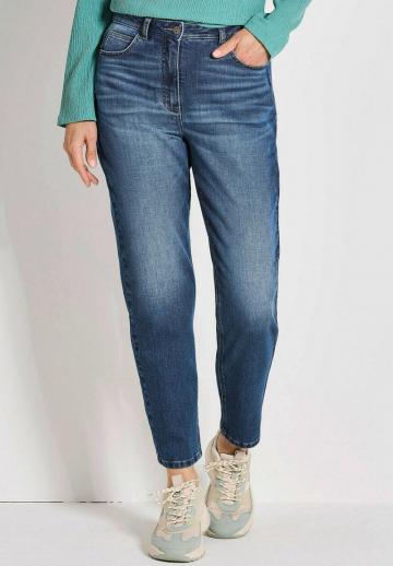Узкие джинсы