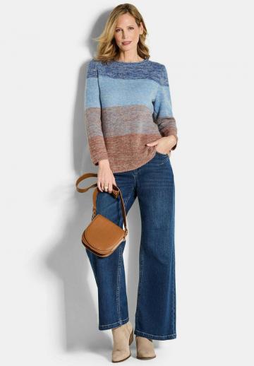 Пуловер в полоску