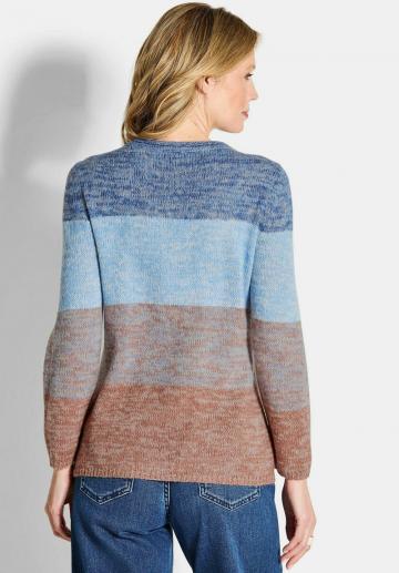 Пуловер в полоску