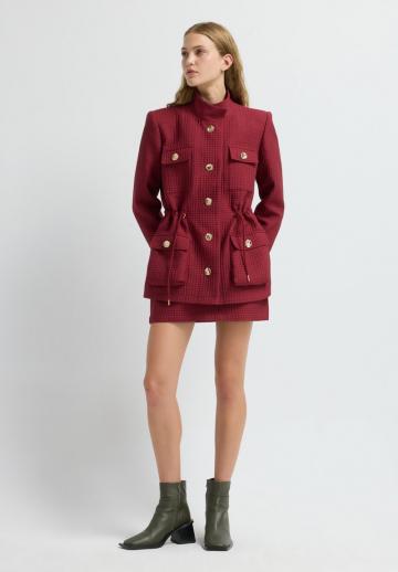 Куртка с накладнымит карманами