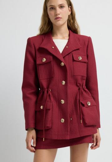 Куртка с накладнымит карманами