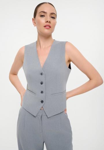 Джинсовая жилетка