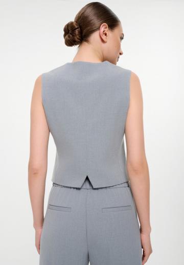 Джинсовая жилетка