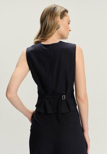 Джинсовая жилетка