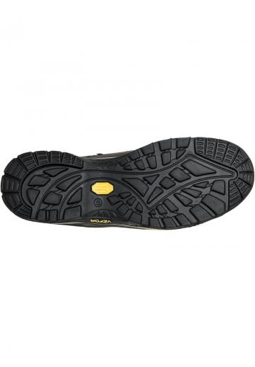 Походные ботинки