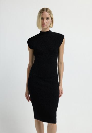 Платье футляр