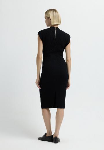 Платье футляр