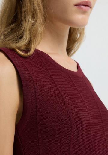 Вязаное платье