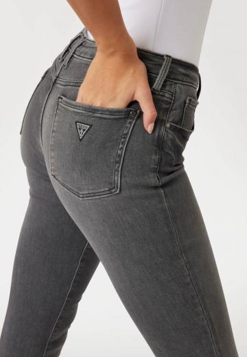 Узкие джинсы