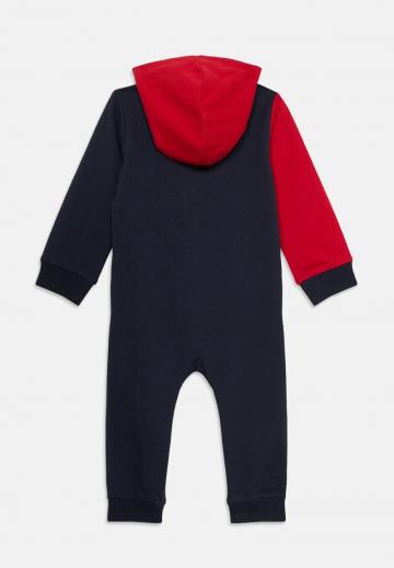 Набор одежды