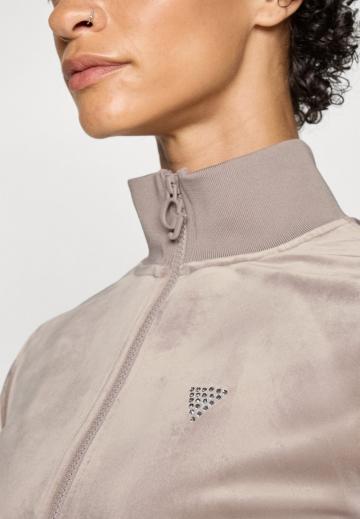 Спортивная толстовка