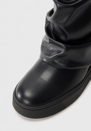 Полусапожки на высоком каблуке