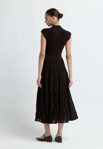 Вязаное платье