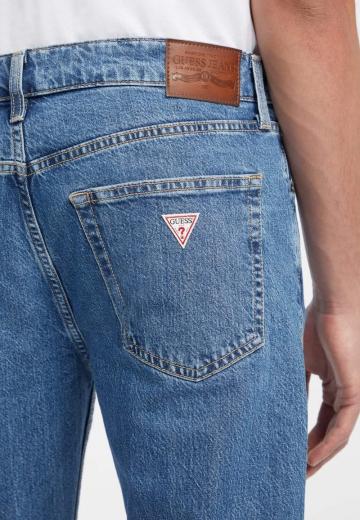 Прямые джинсы