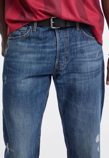 Прямые джинсы