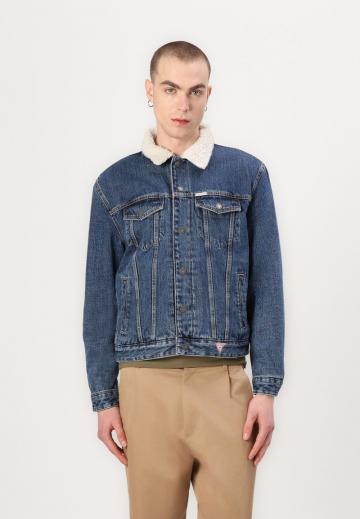 Джинсовая куртка