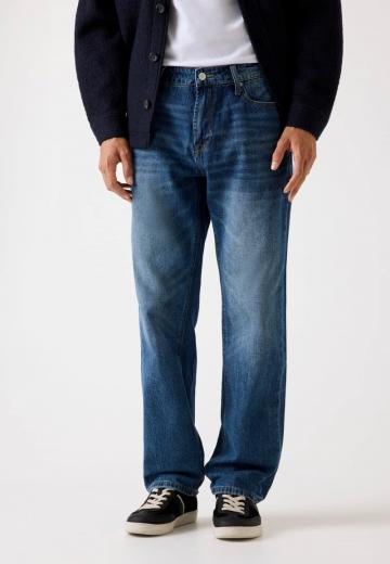 Прямые джинсы