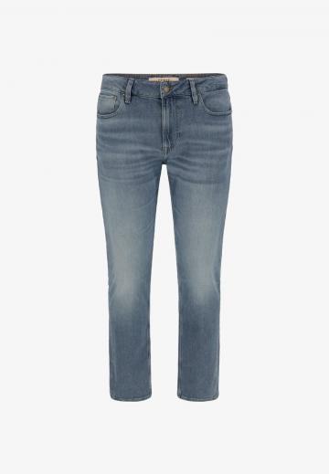 Узкие джинсы