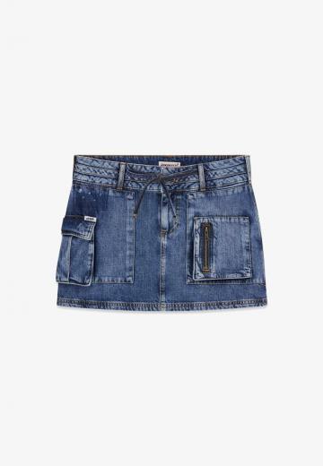 Юбка с накладными карманами