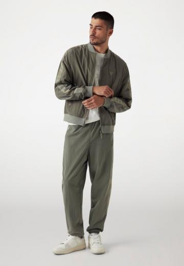 Спортивные штаны