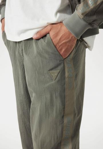 Спортивные штаны