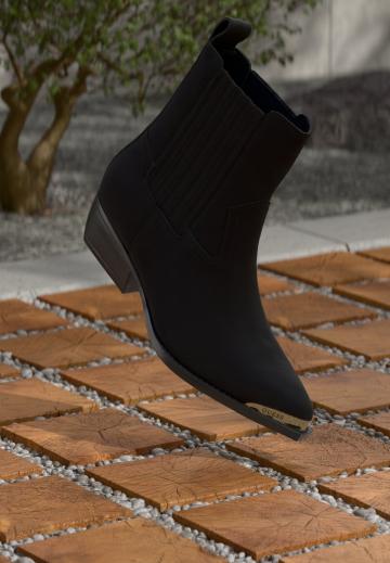 Ковбойские сапожки