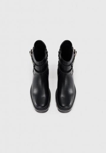 Ковбойские сапожки