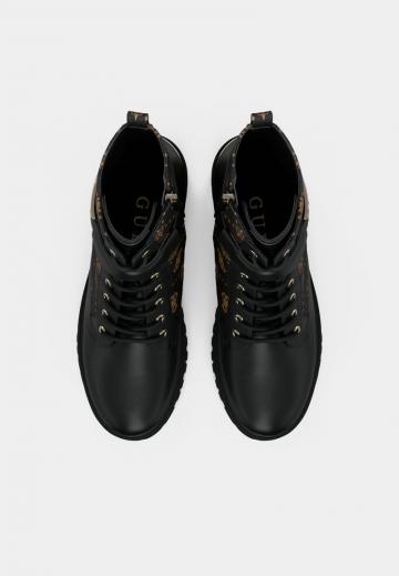 Ботинки на шнуровке