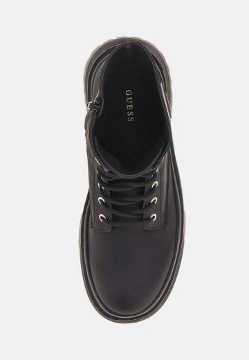 Ботинки на шнуровке