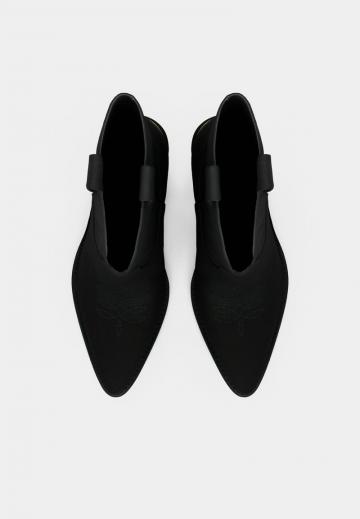 Полусапожки на высоком каблуке